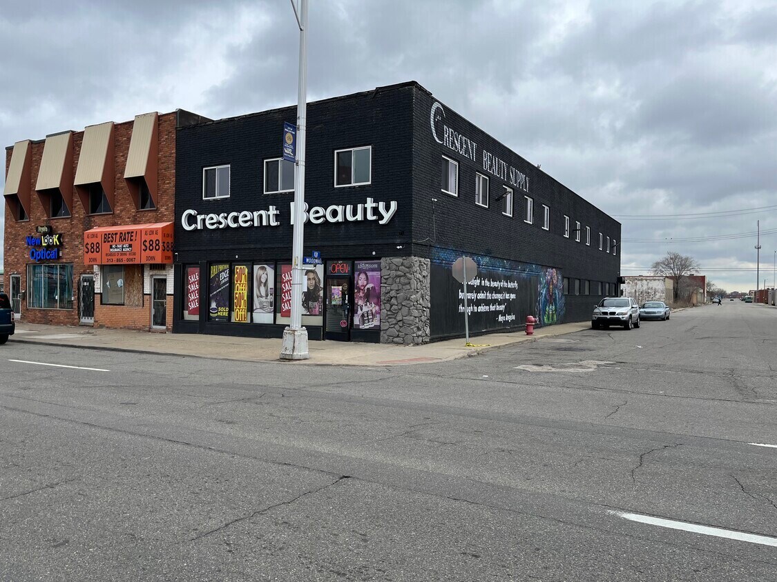 14000 Woodward Ave, Highland Park, MI for Rent