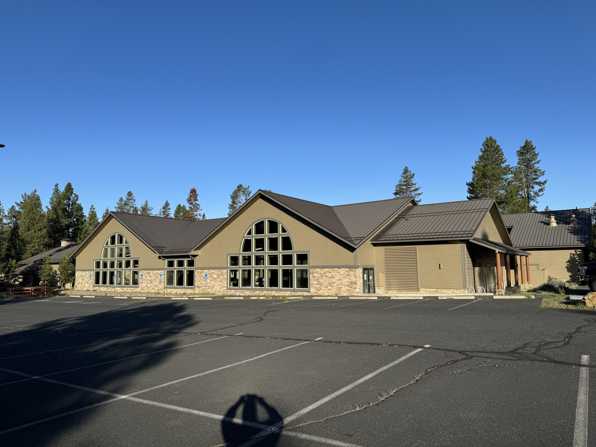 18135 Cottonwood Rd, Sunriver, OR for Sale