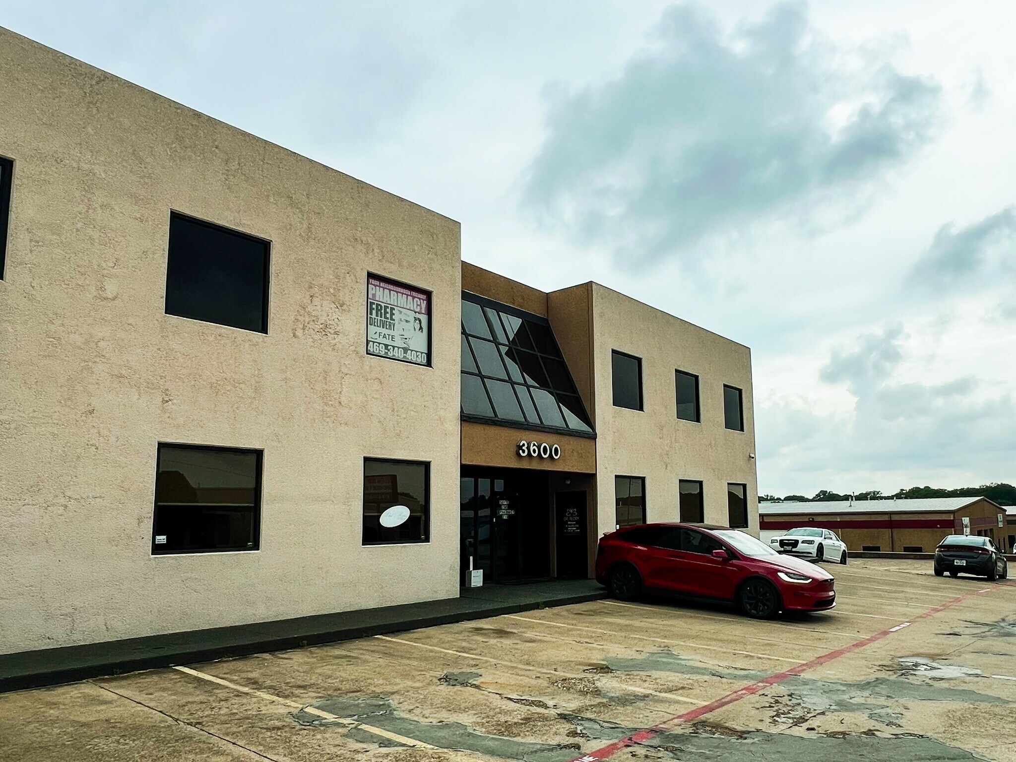 3600 Conflans Rd, Irving, TX for Rent