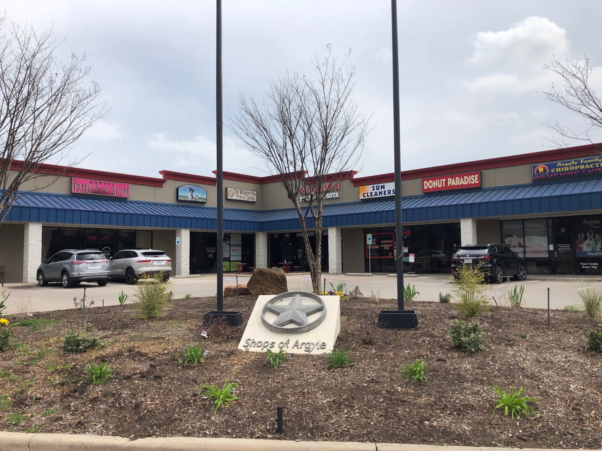 100 Country Club Rd Argyle, TX 76226 Shopping Center Property for