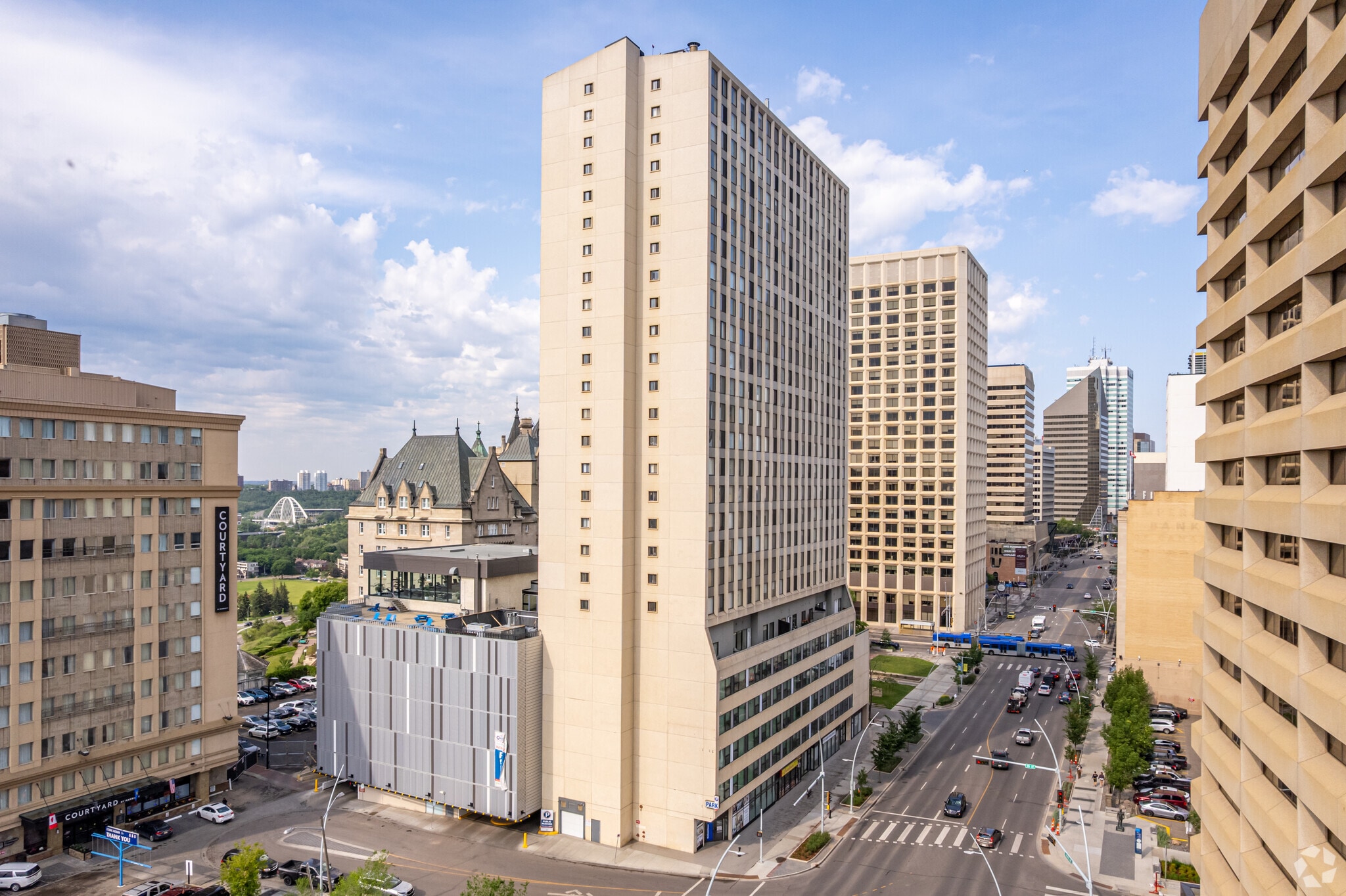 9925 Jasper Av, Edmonton, AB for Rent