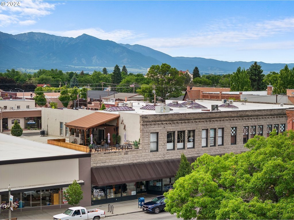 2021 Main St, Baker City, OR for Sale