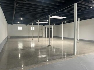 Los Angeles, CA Flex - 1288 S La Brea Ave
