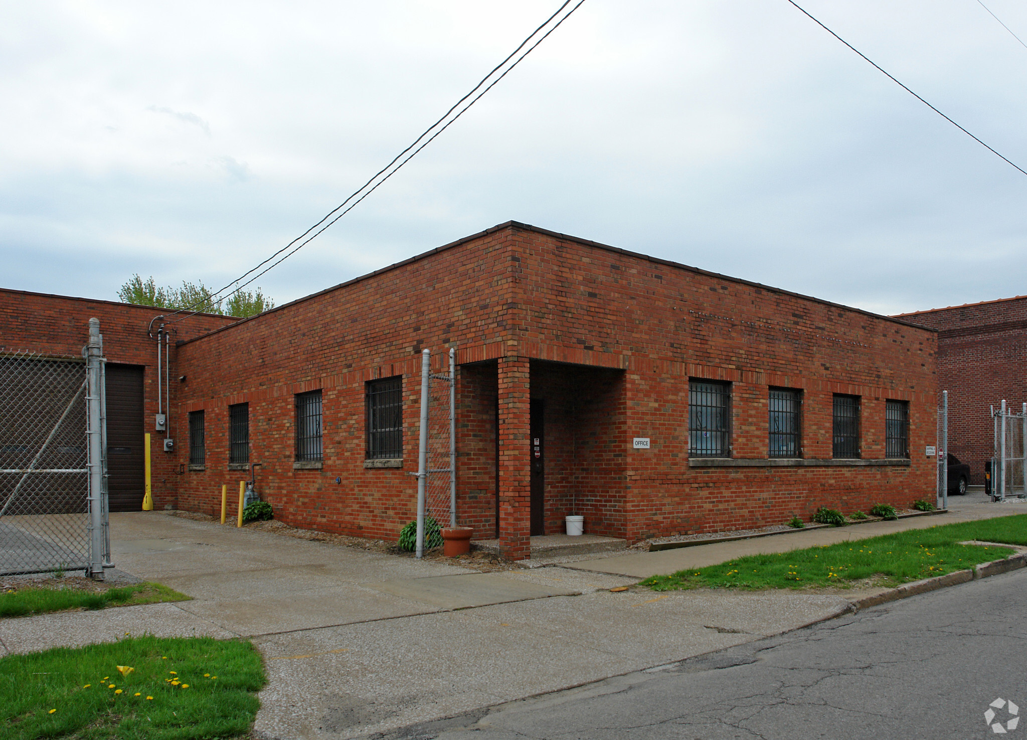 1789 E 45th St, Cleveland, OH for Sale