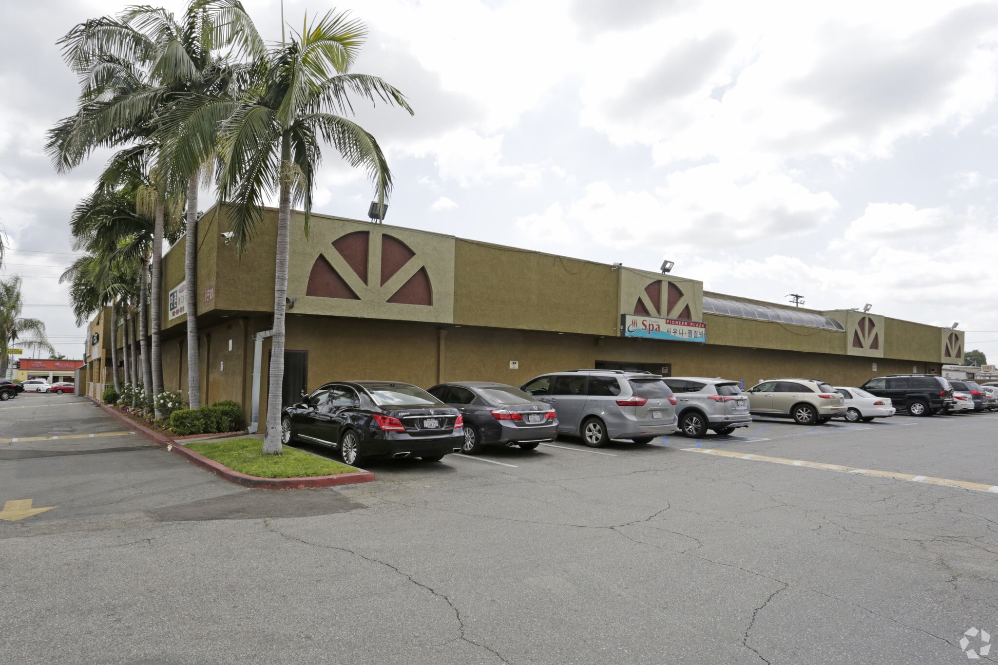 16511 Pioneer Blvd, Norwalk, CA for Rent