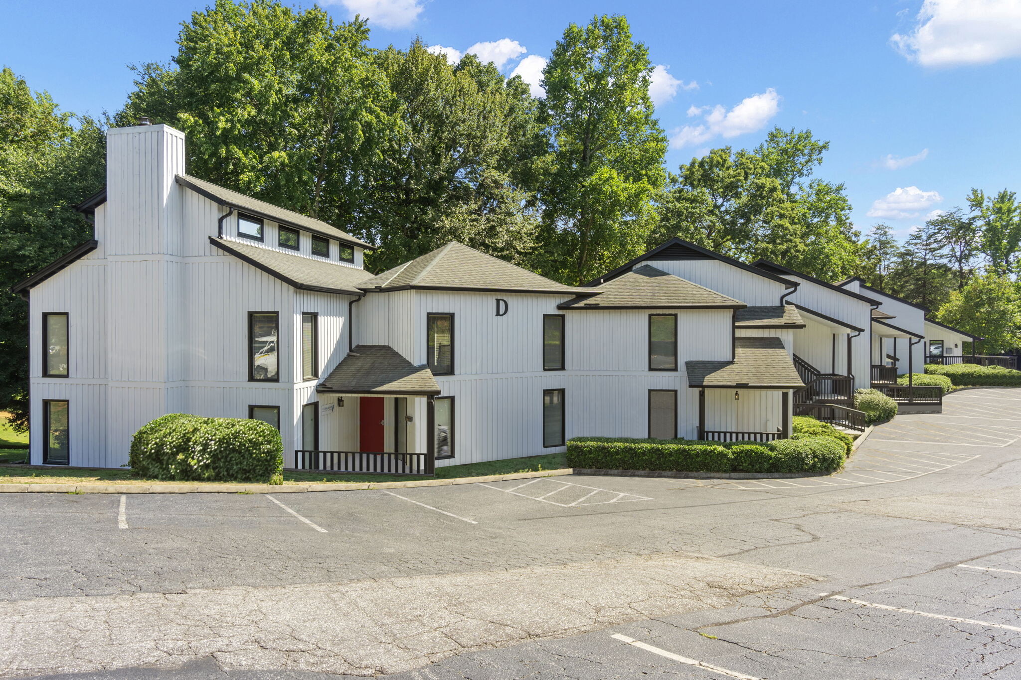 870 Wade Hampton Blvd, Greenville, SC for Rent