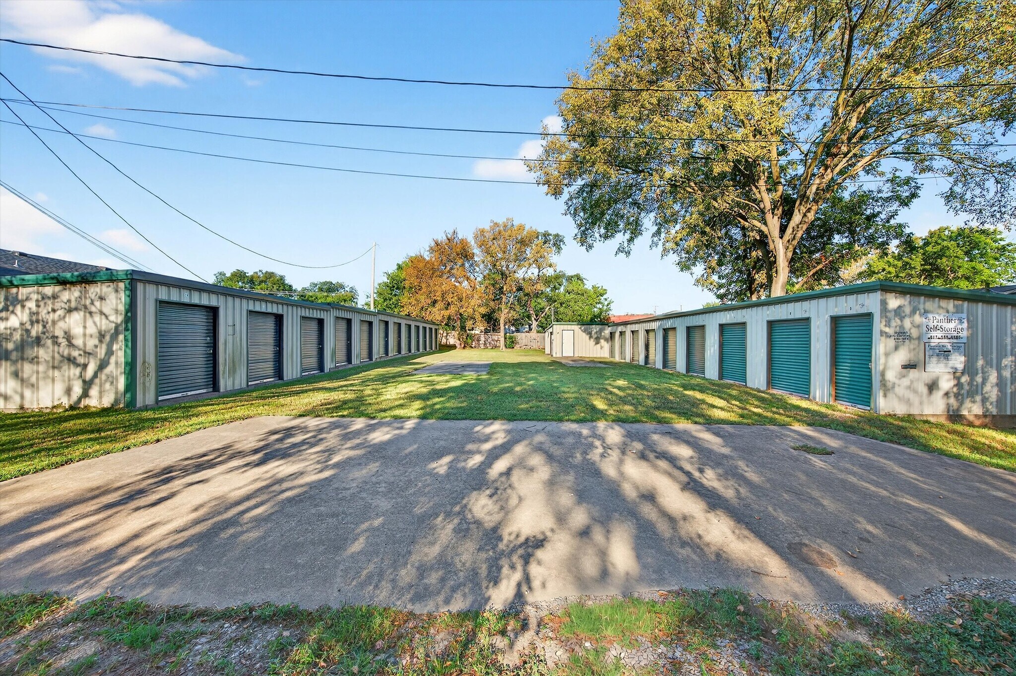 104 S Commercial St, Bells, TX for Sale