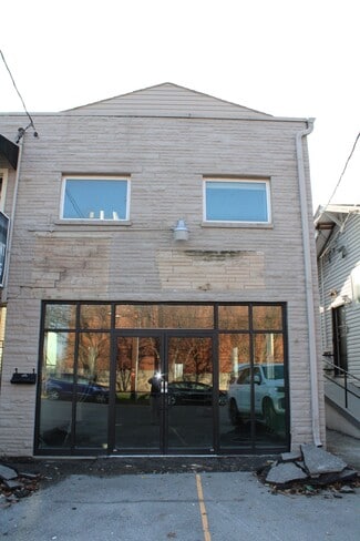 Louisville, KY Retail - 116 Bauer Ave Louisville, KY Retail - 116 Bauer Ave