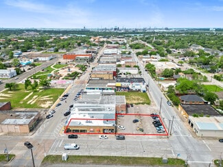 Baytown, TX Storefront - 100 W Texas Ave