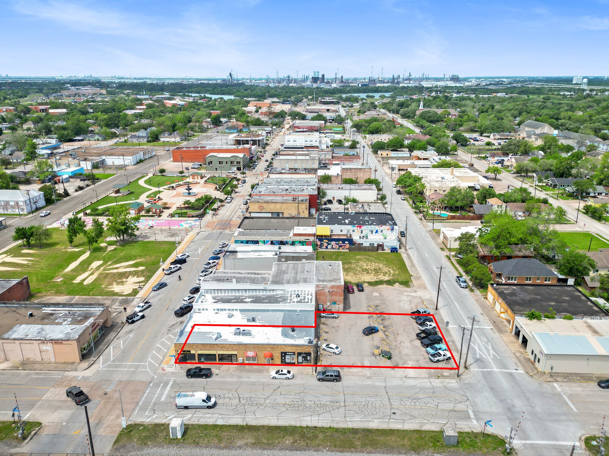 100 W Texas Ave, Baytown, TX for Sale