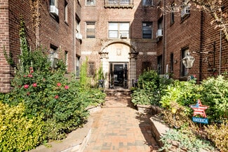 Great Neck, NY Office - 7 Bond St