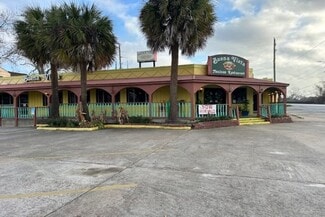 Richmond, TX Retail - 100 Liberty St