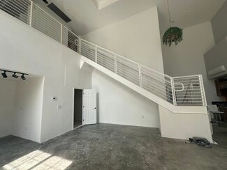West Palm Beach, FL Retail - 410 Evernia St