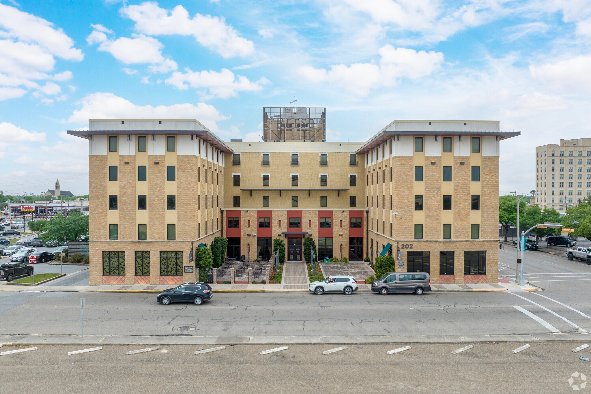 202 S 1st St, Harlingen, TX for Rent