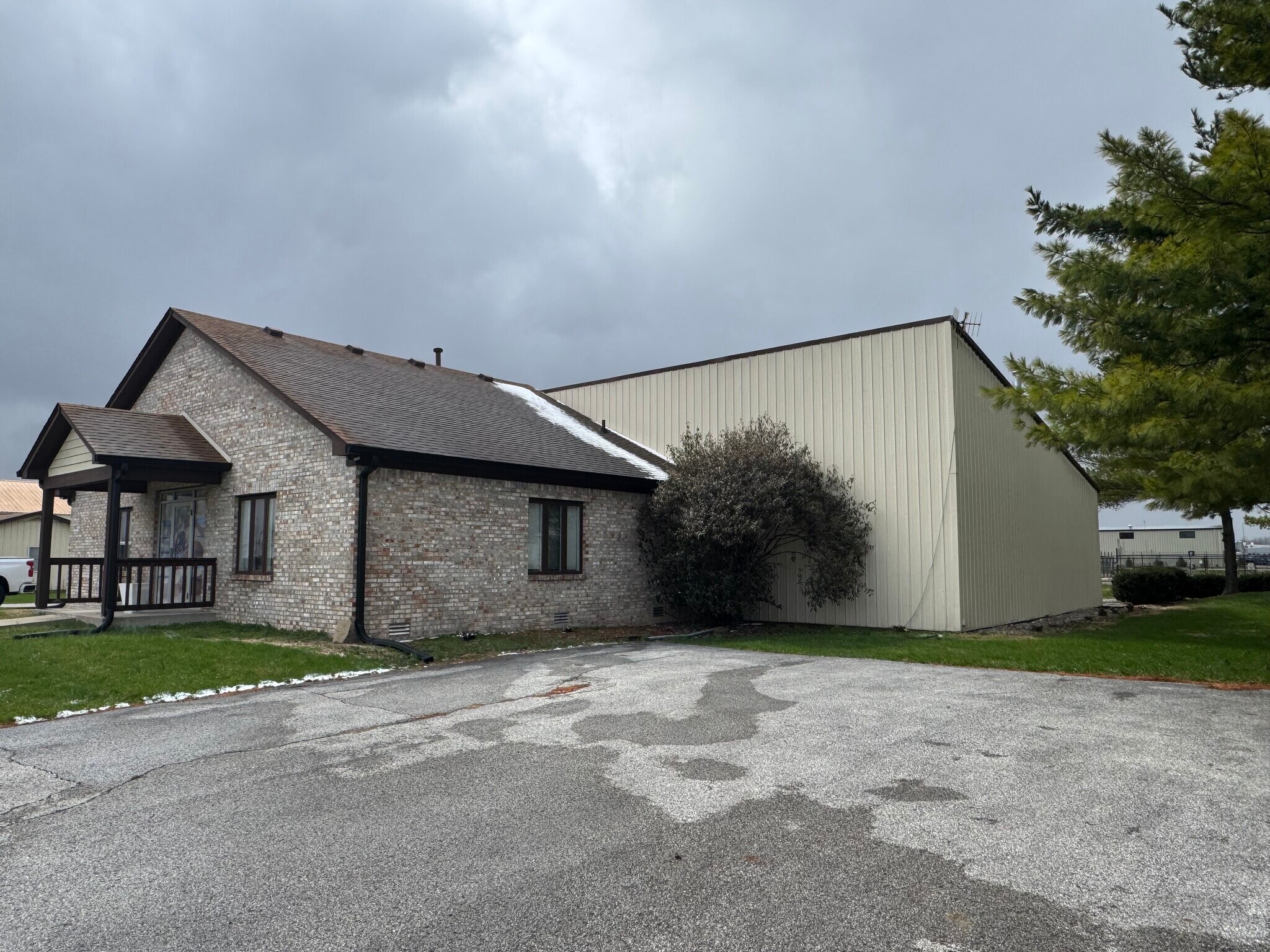 780 International Dr, Franklin, IN for Rent