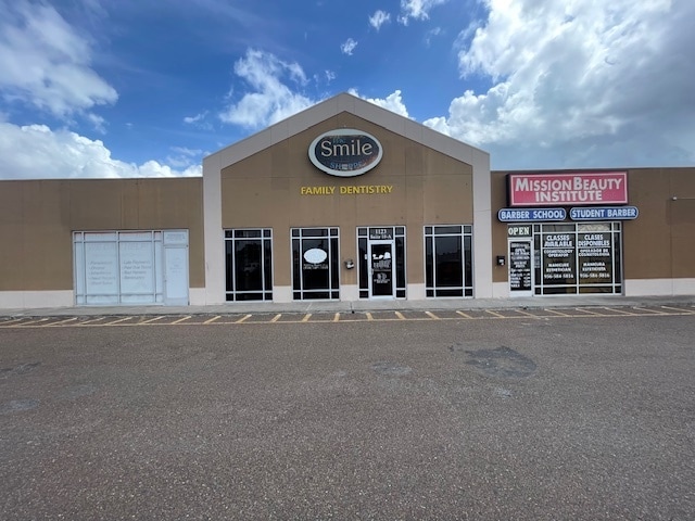 1113-1135 E 9th St, Mission, TX for Rent