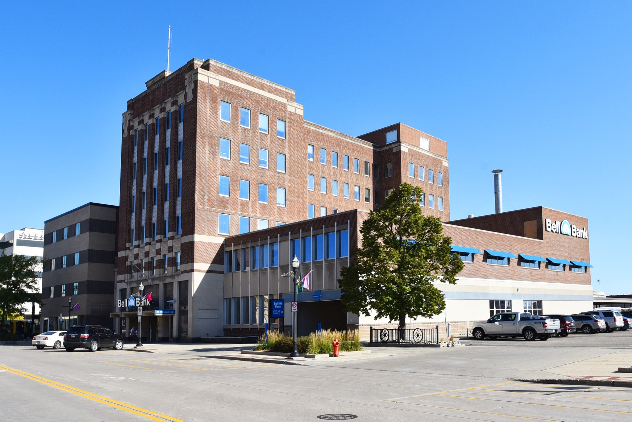 15 N Broadway St Fargo, ND 58102 Office Property for Lease on
