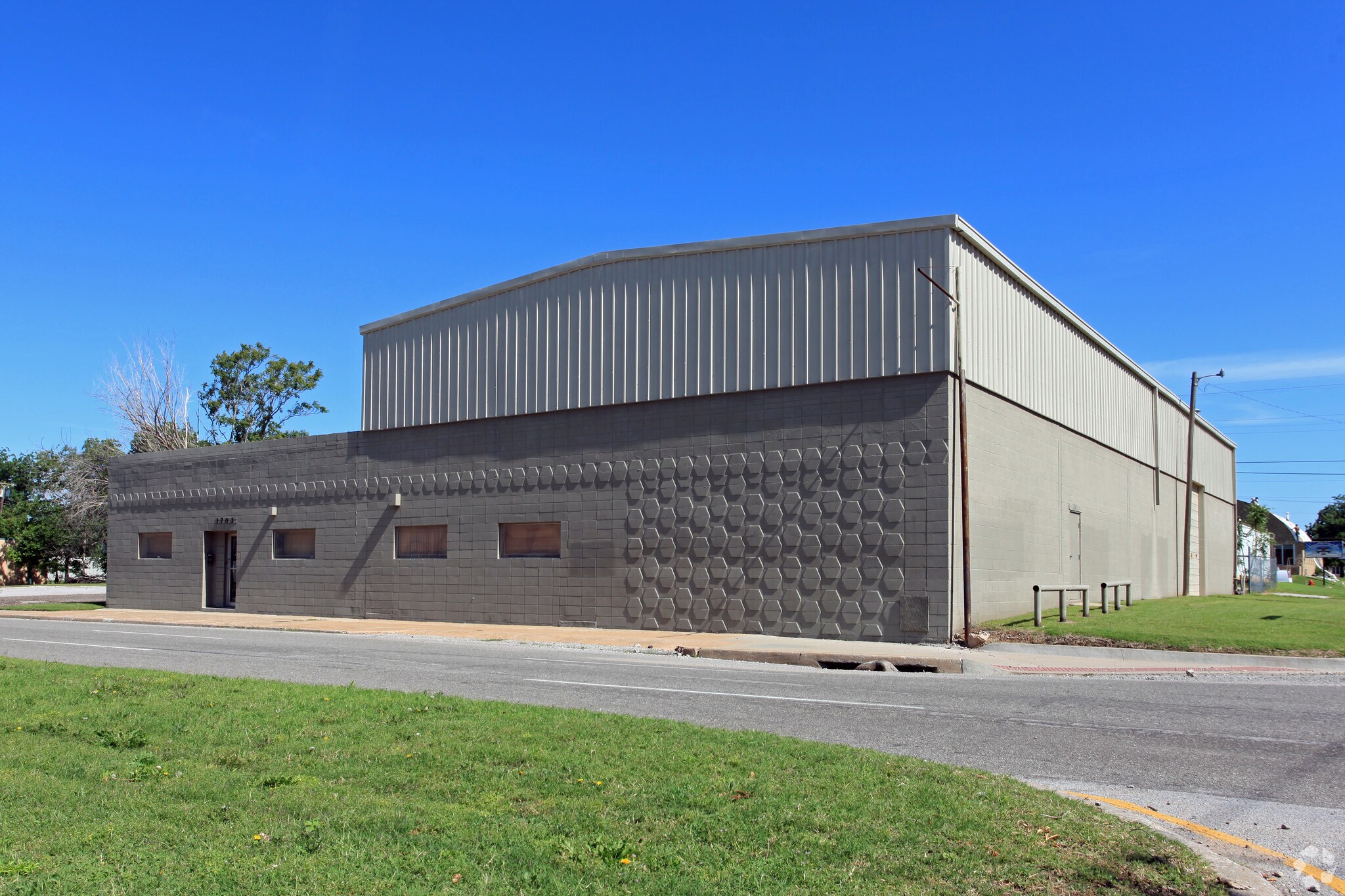 1703 Linwood Blvd, Oklahoma City, OK for Rent
