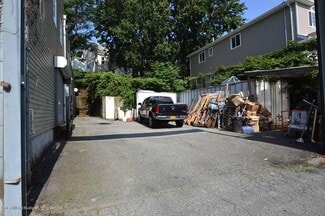 Staten Island, NY Flex - 272 York Ave