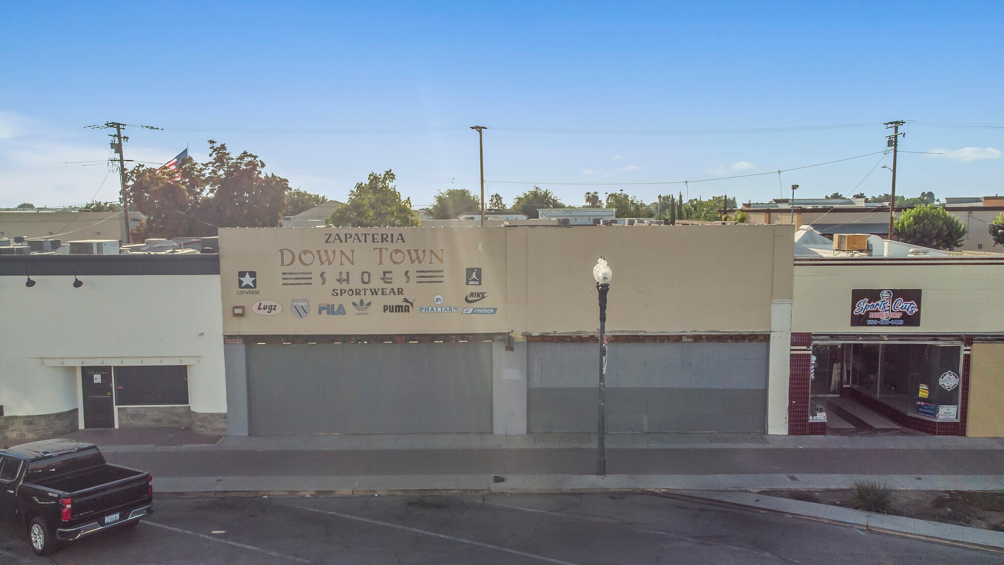 37 N Main St, Porterville, CA for Sale