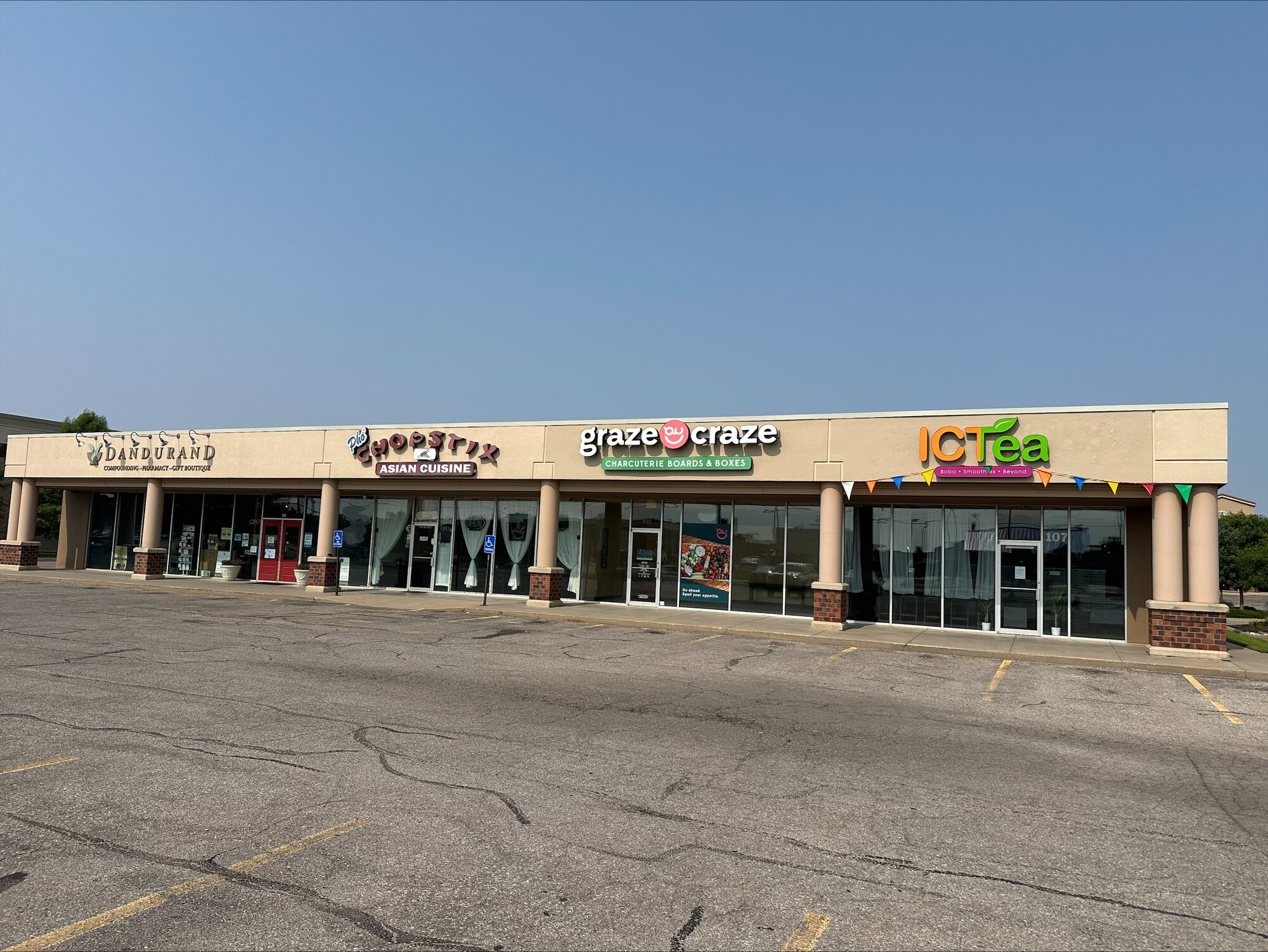 2233 N Ridge Rd, Wichita, KS for Rent