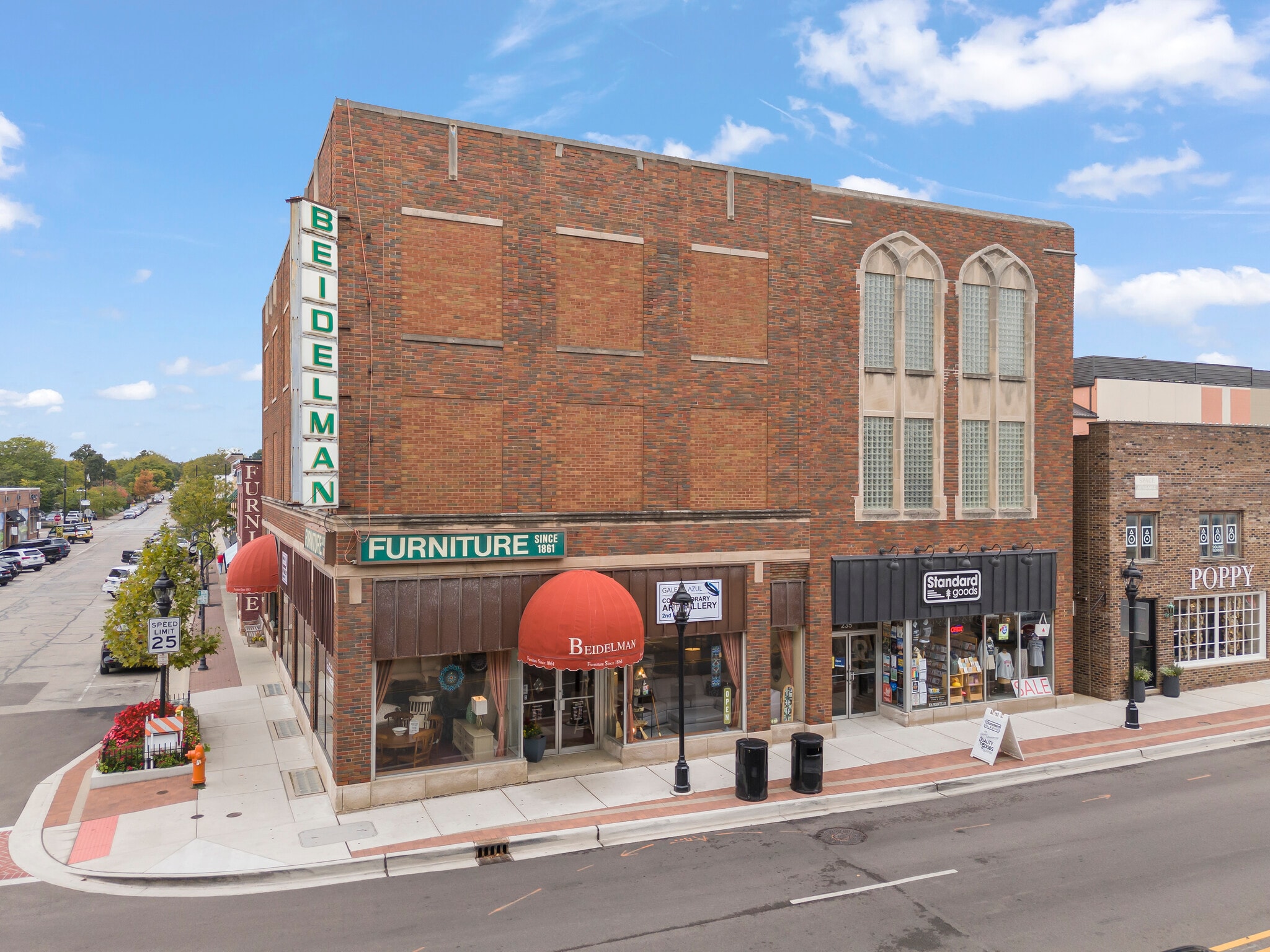 235-239 S Washington St, Naperville, IL for Sale
