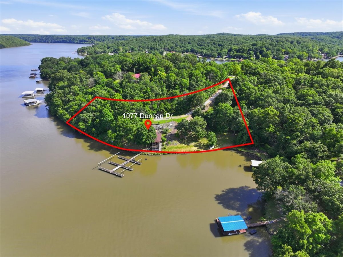 1077 Duncan Dr, Edwards, MO for Sale