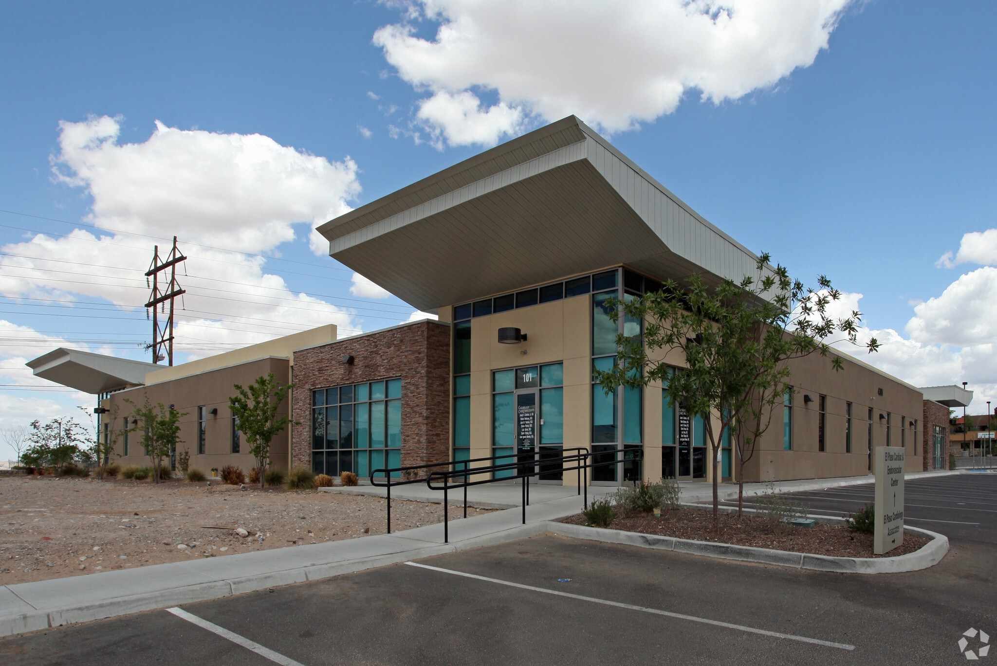 4301 N Mesa St, El Paso, TX for Rent