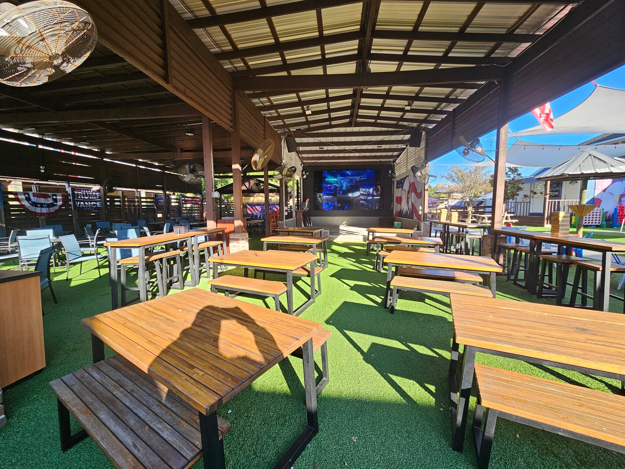 409 Bradford Ave, Kemah, TX for Rent