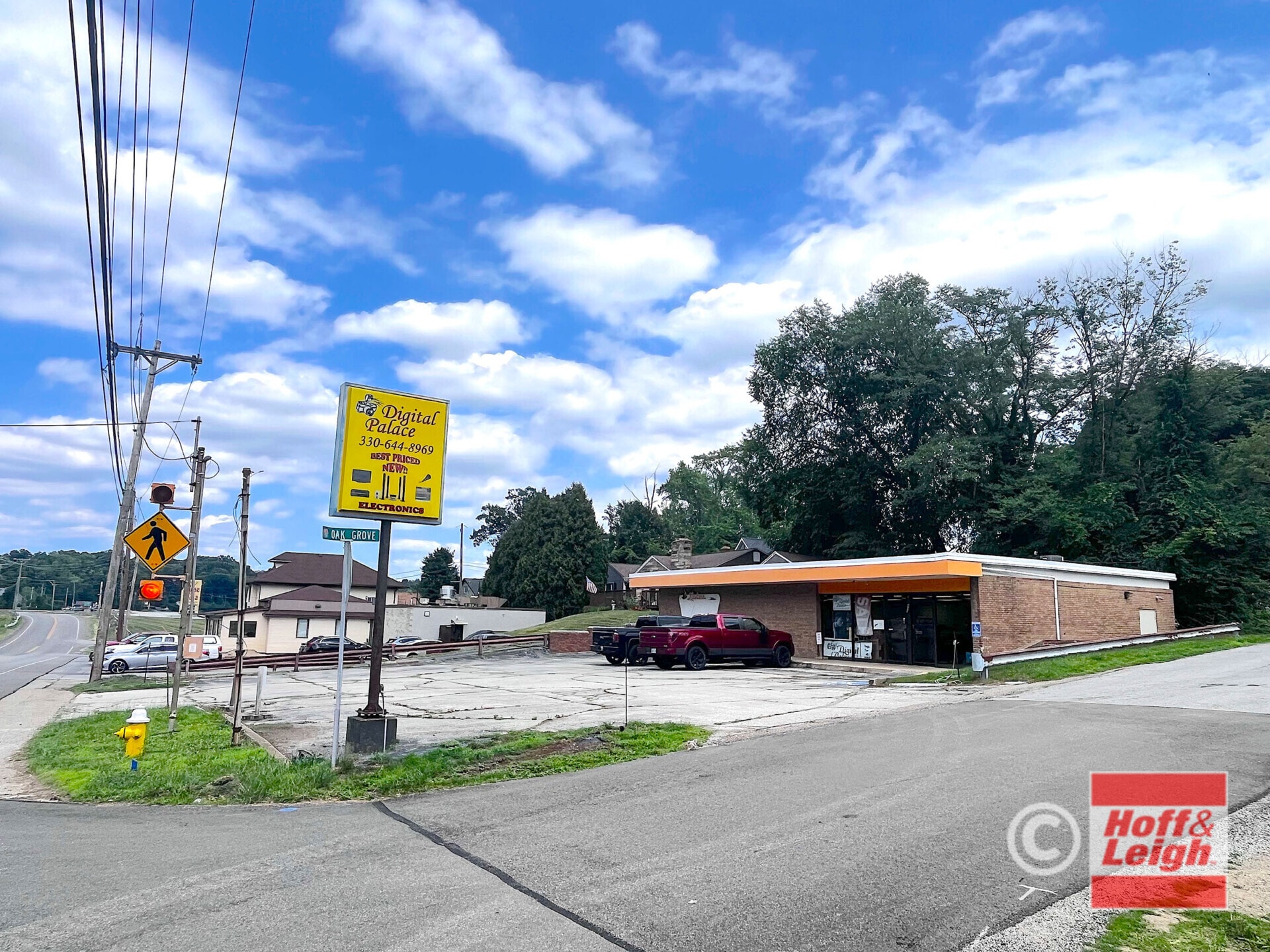 404 Portage Lakes Dr, Akron, OH for Sale