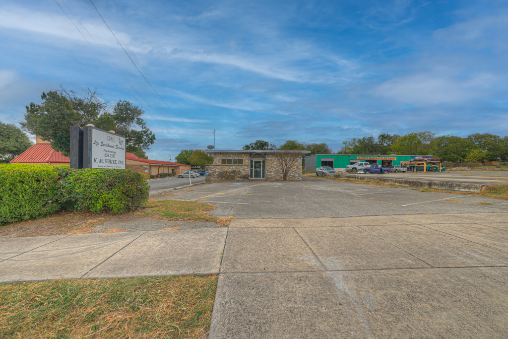 1201 Pat Booker Rd, Universal City, TX for Sale