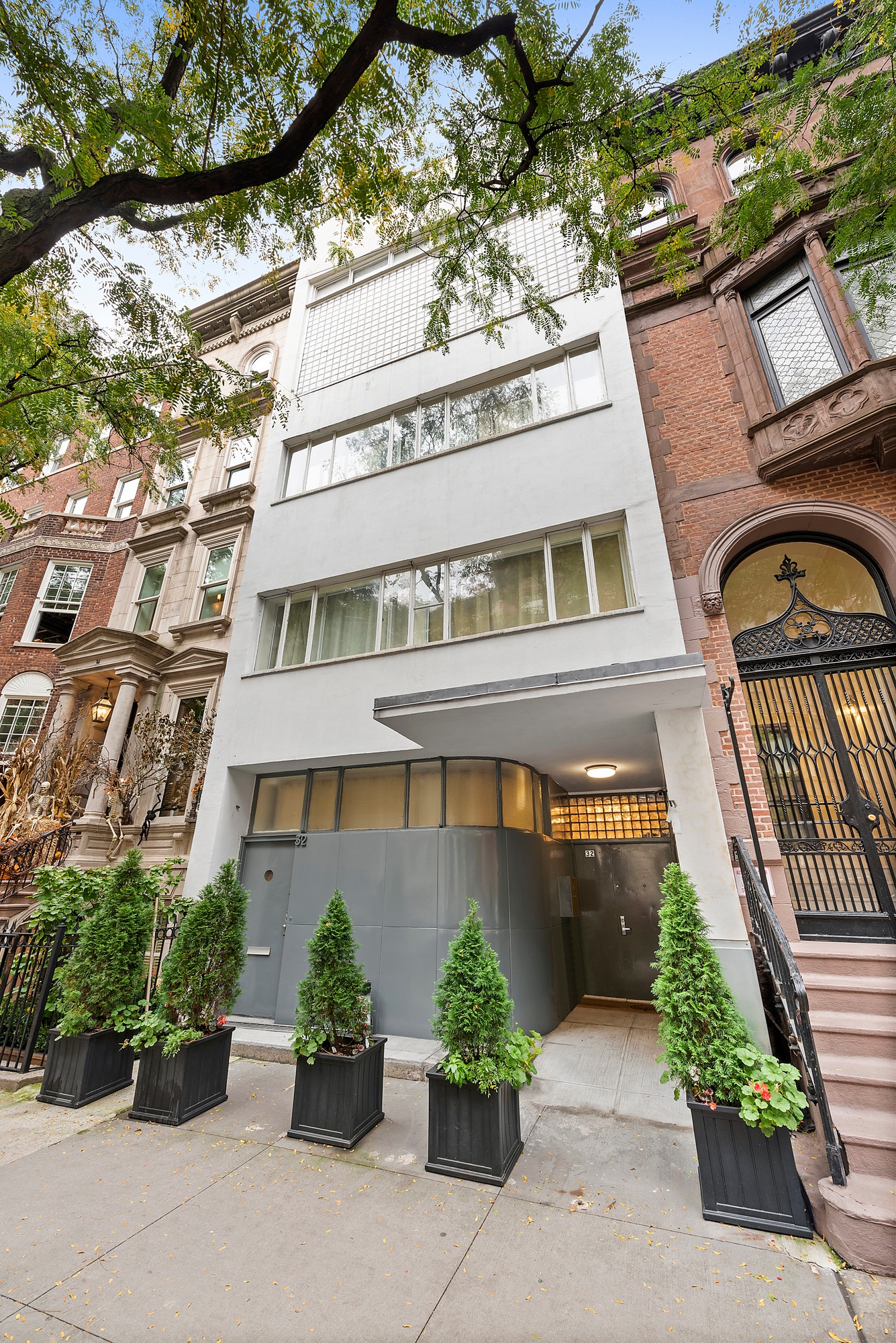 32 E 74th St, New York, NY for Sale