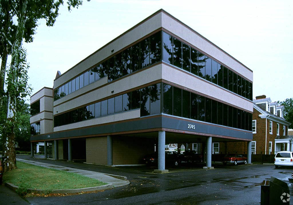 2745 N Front St, Harrisburg, PA for Sale
