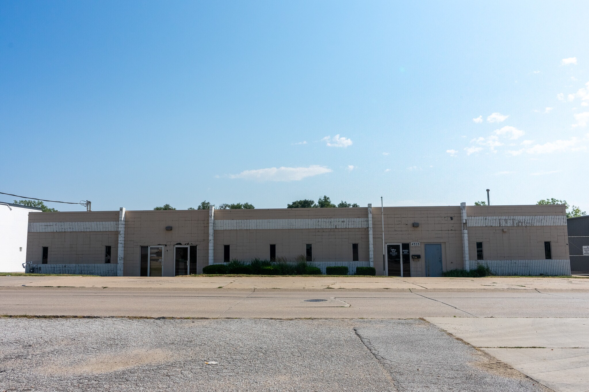 4333 S 87th St, Omaha, NE for Sale