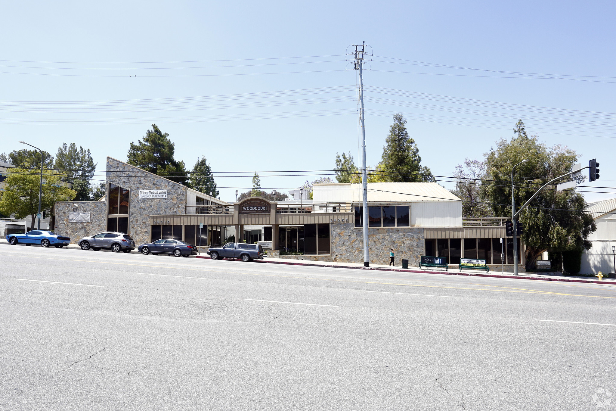 20265 Ventura Blvd, Woodland Hills, CA for Rent