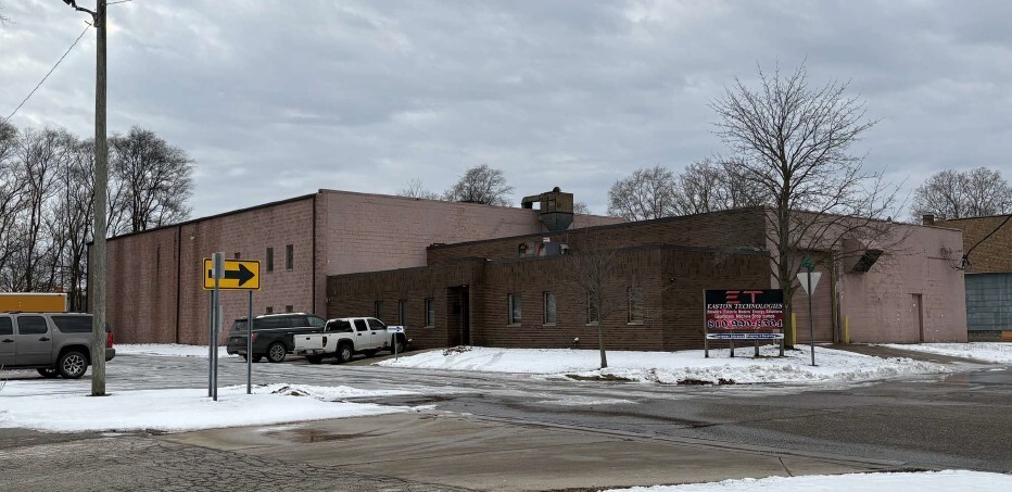 2104 Cypress St, Port Huron, MI for Sale