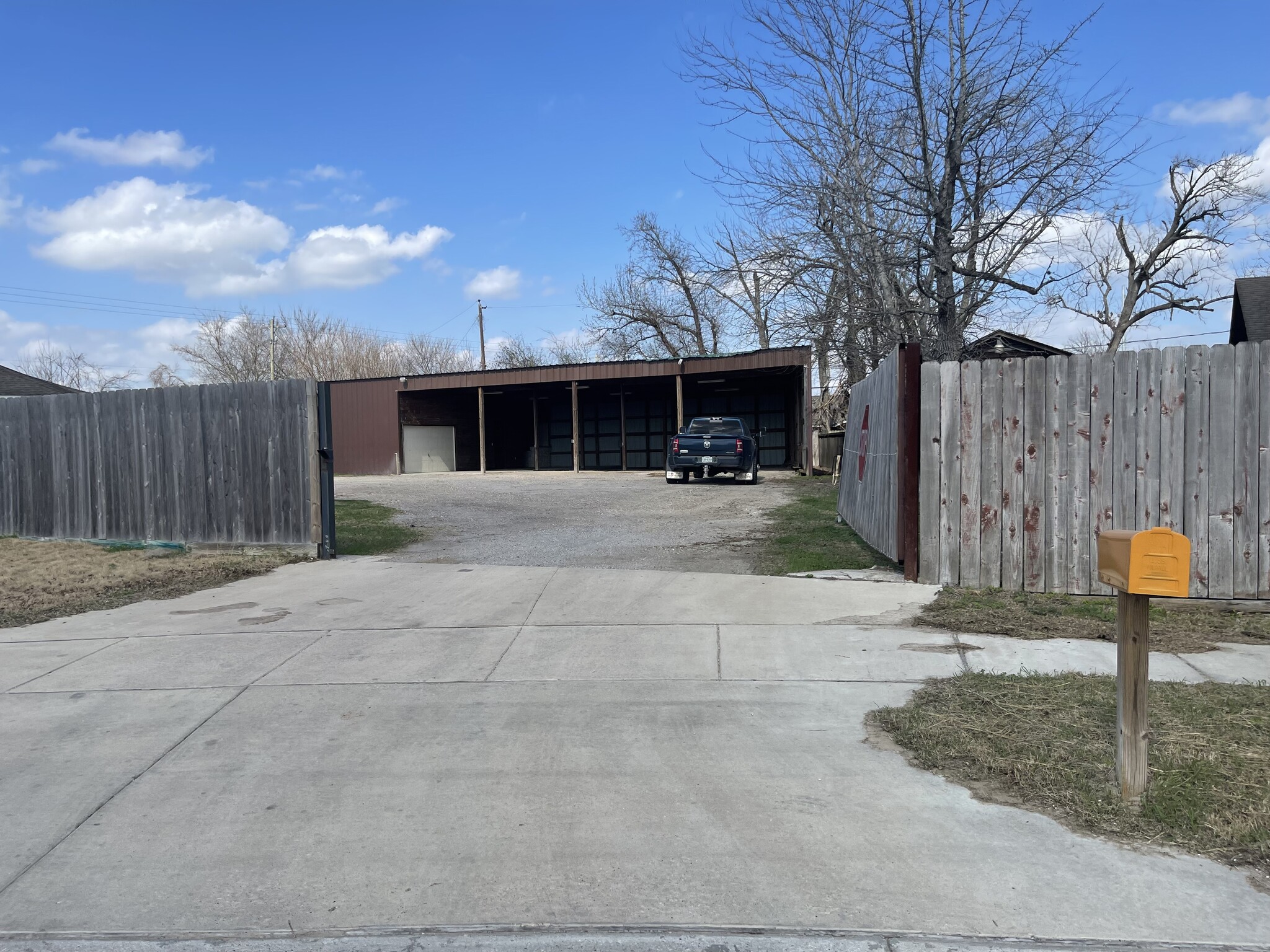 2405 Ridgeland Ave, Houston, TX for Rent