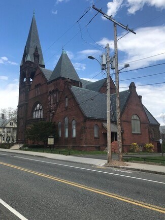 474 PLEASANT ST  