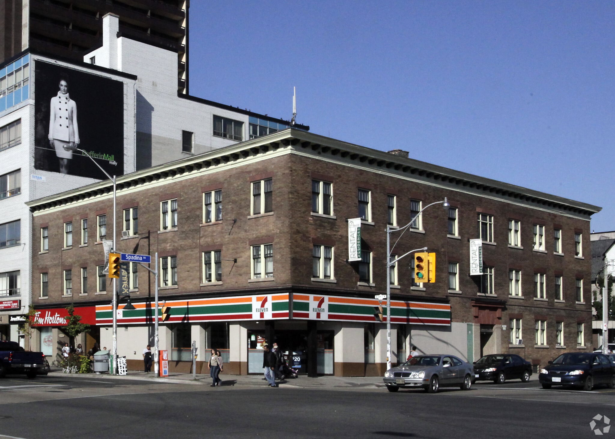 2 Spadina Rd, Toronto, ON for Rent