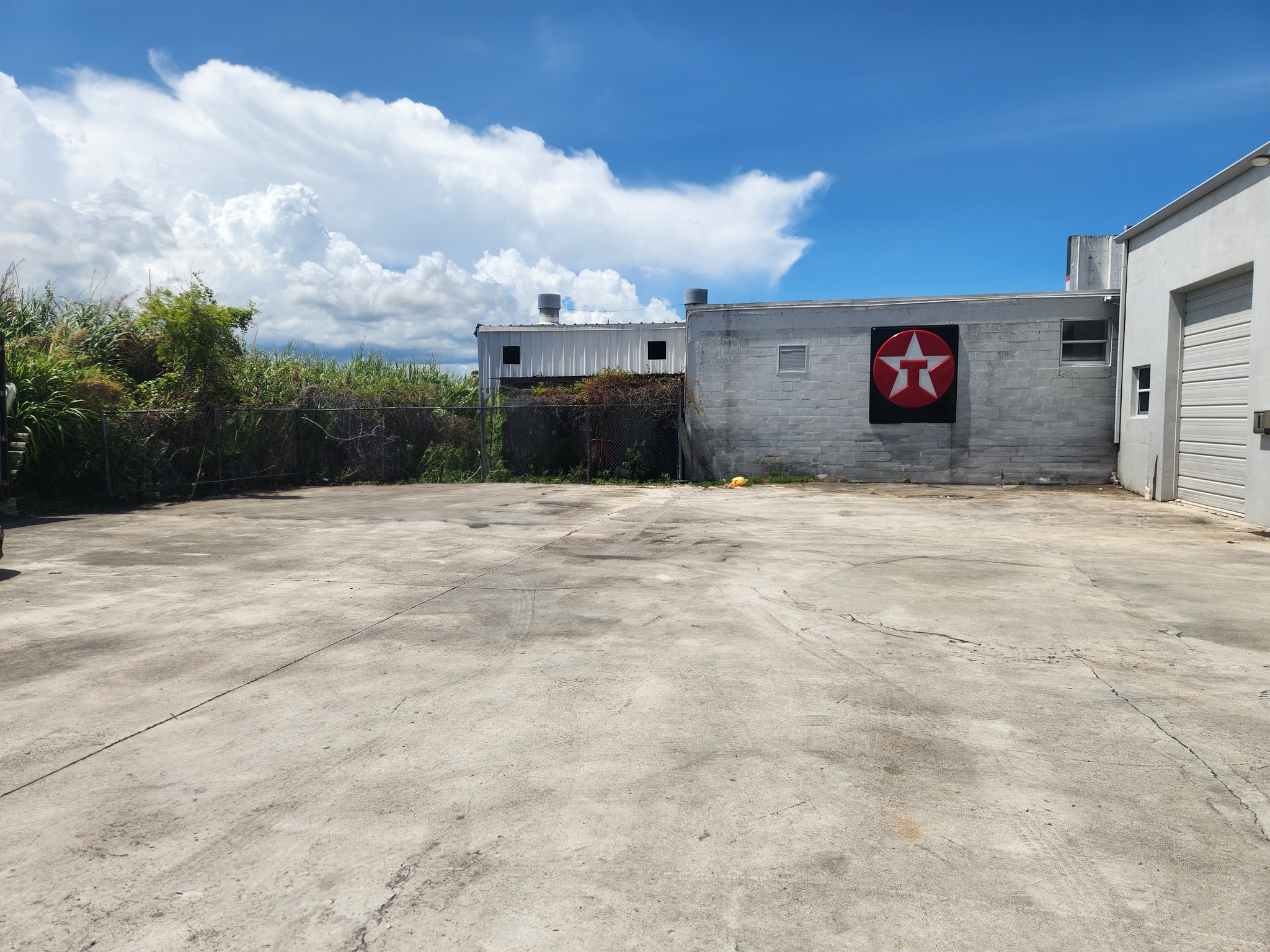 1442 10th St, Lake Park, FL for Rent