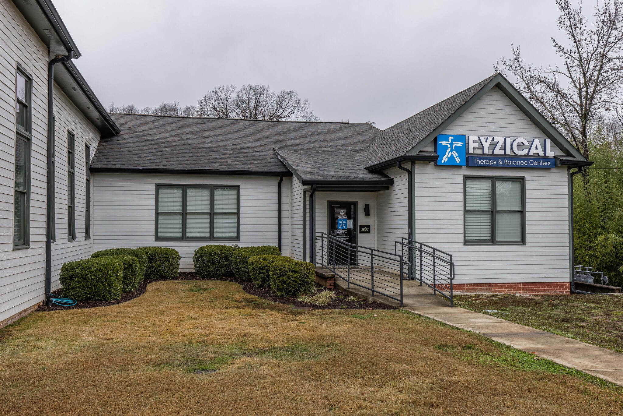 5576 Peachtree Rd, Atlanta, GA for Rent