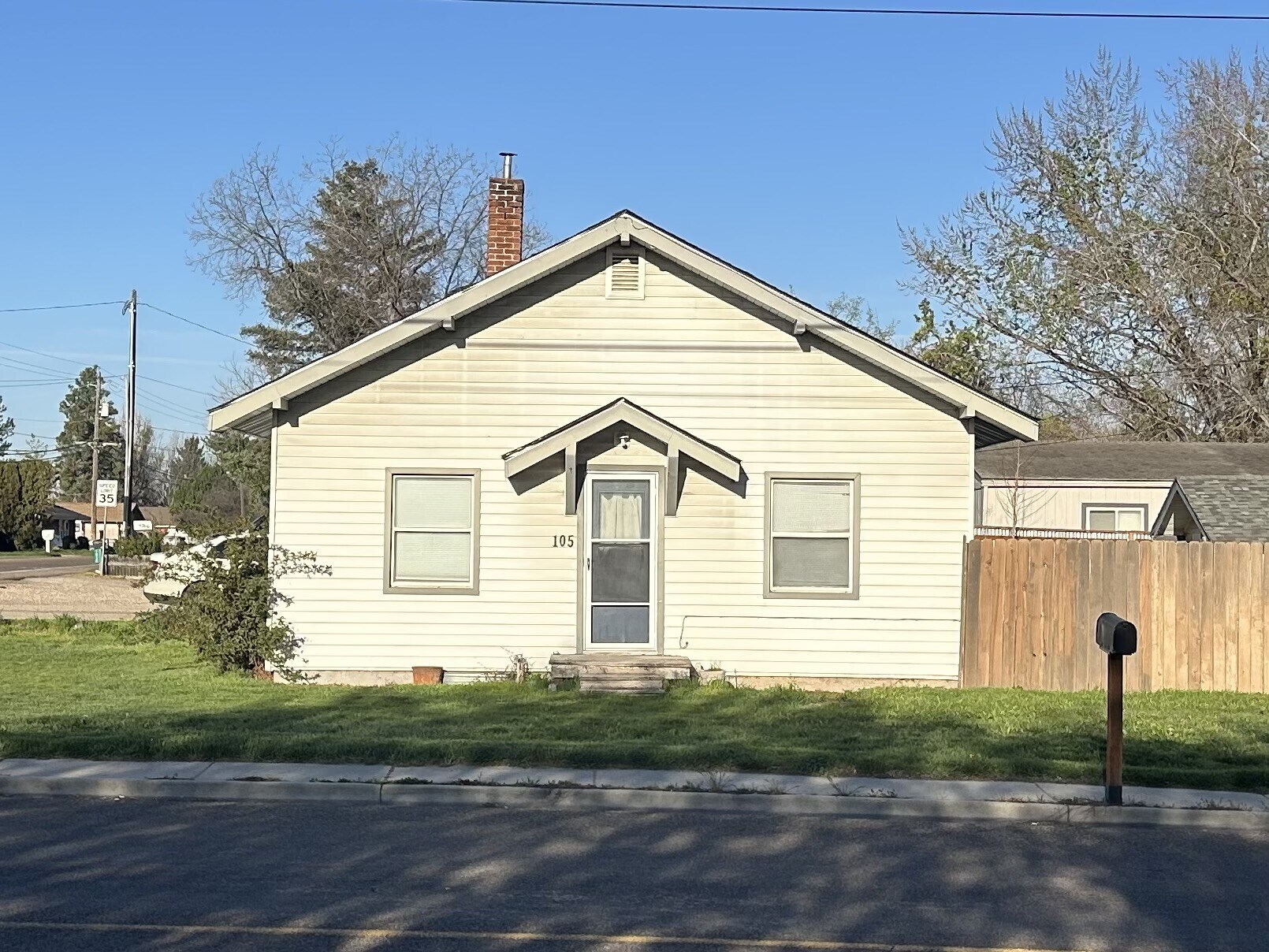 105 N Midland Blvd, Nampa, ID for Sale