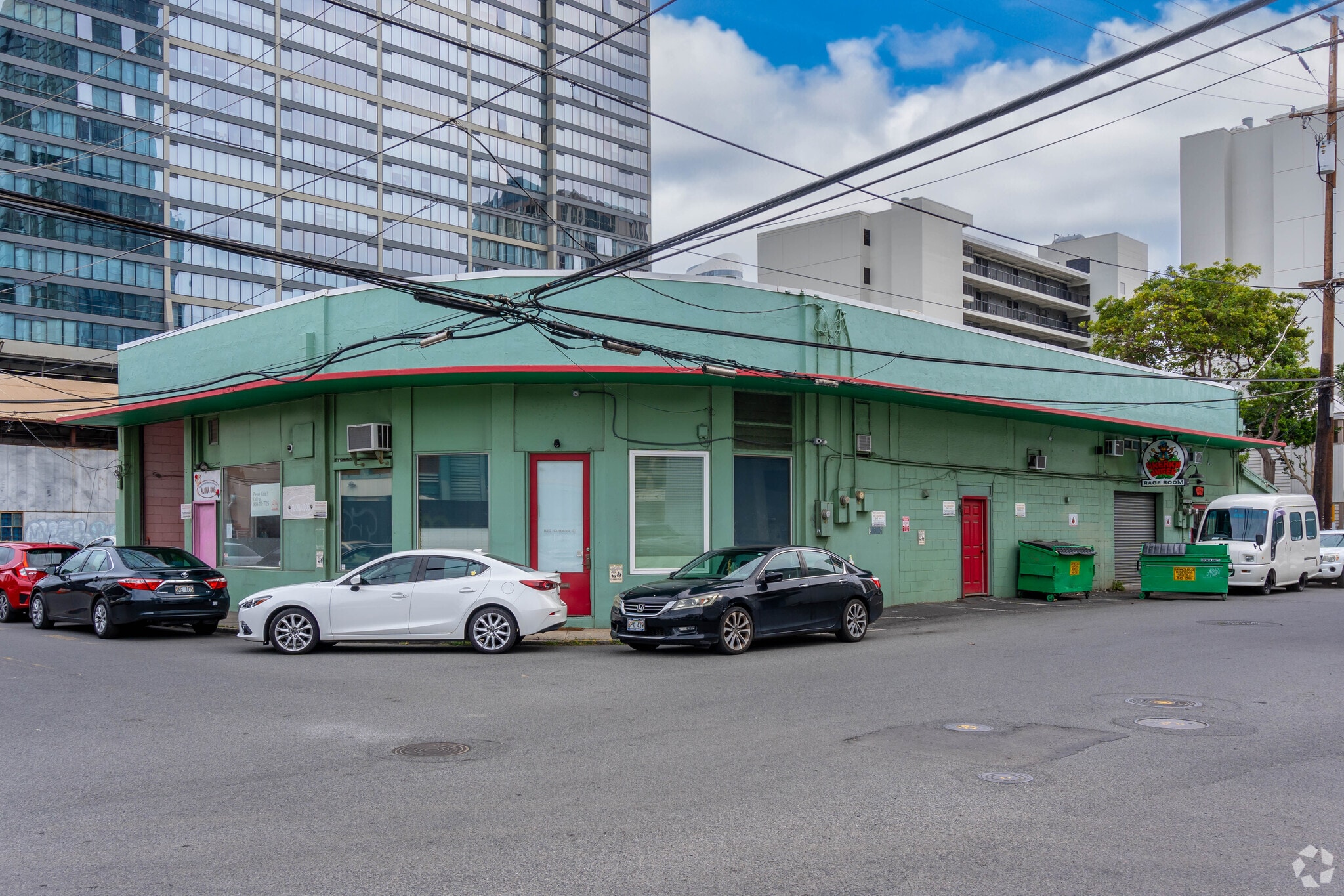 525 Cummins St, Honolulu, HI for Rent