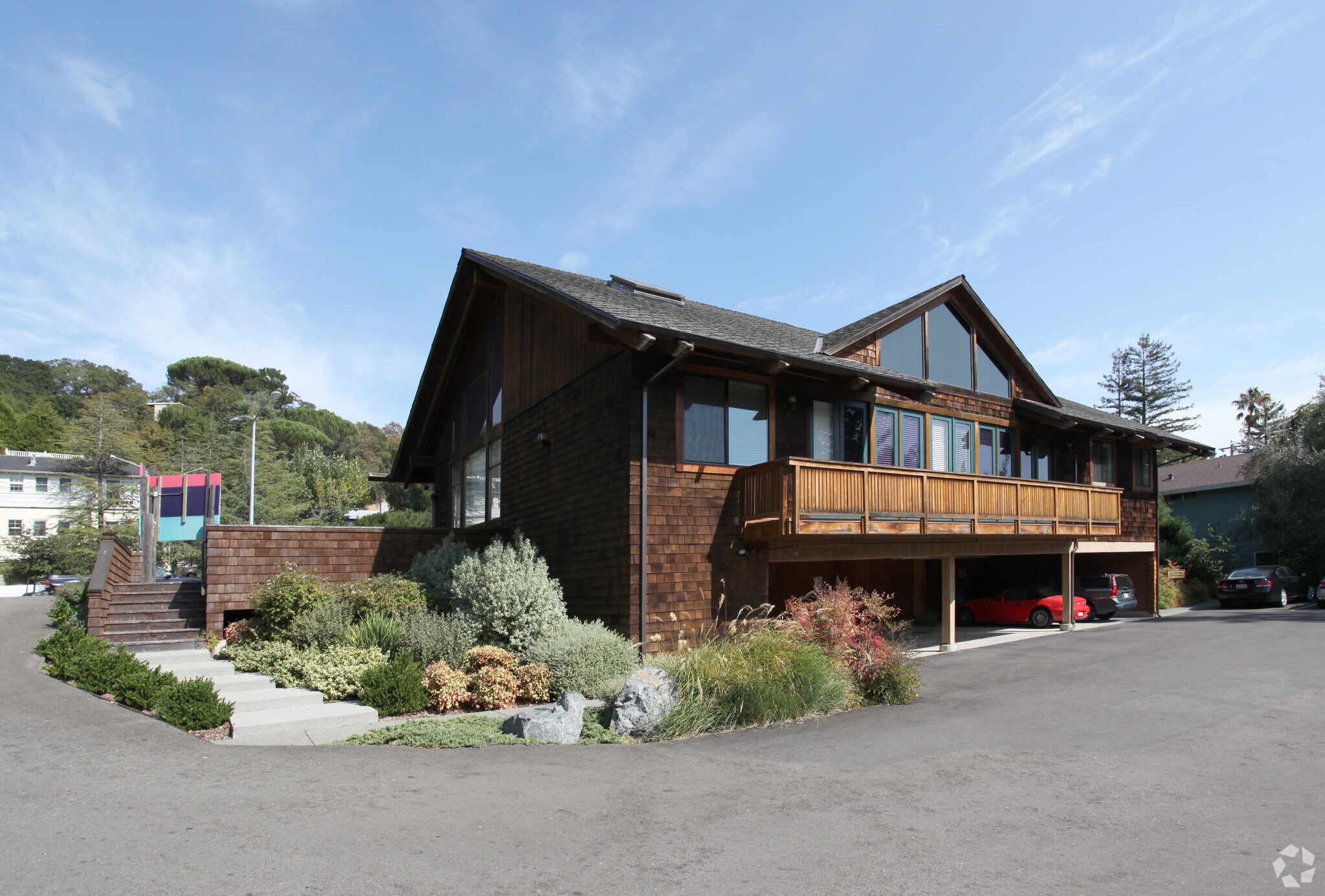 901905 Sir Francis Drake Blvd Kentfield, CA 94904 Office Property