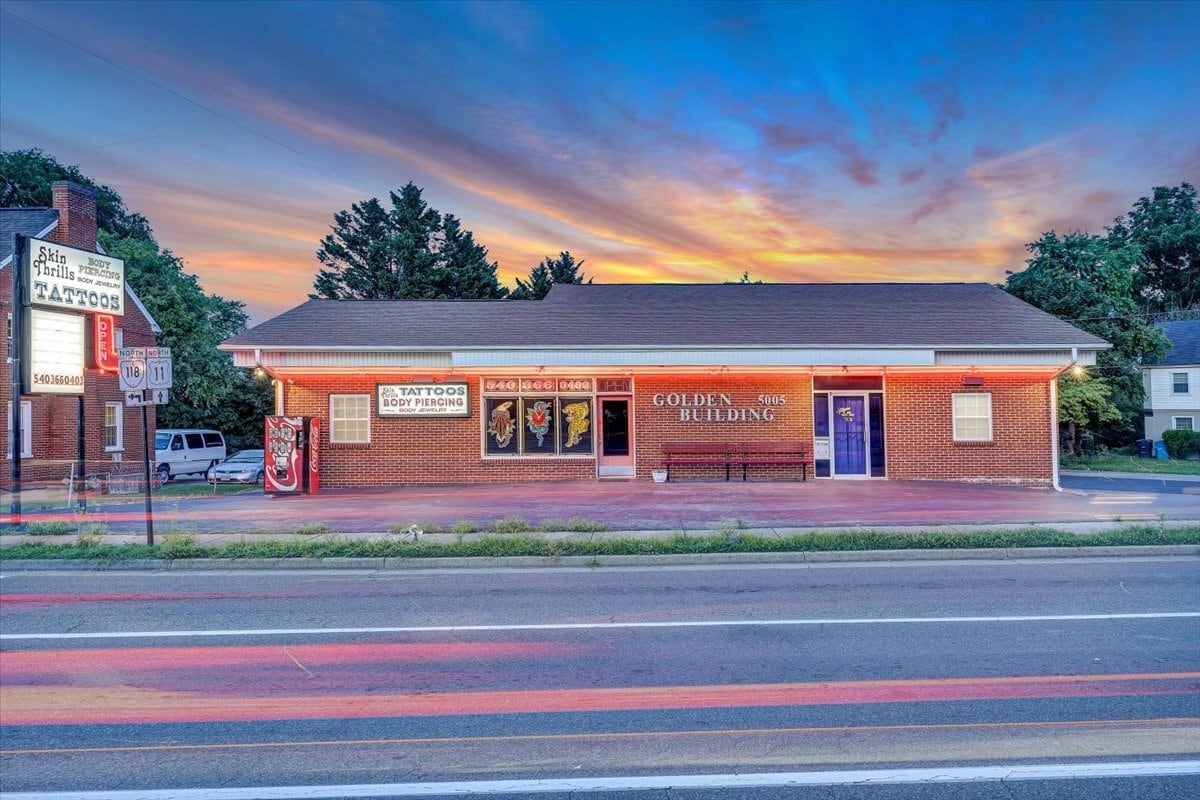 5005 Williamson Rd NW, Roanoke, VA for Sale