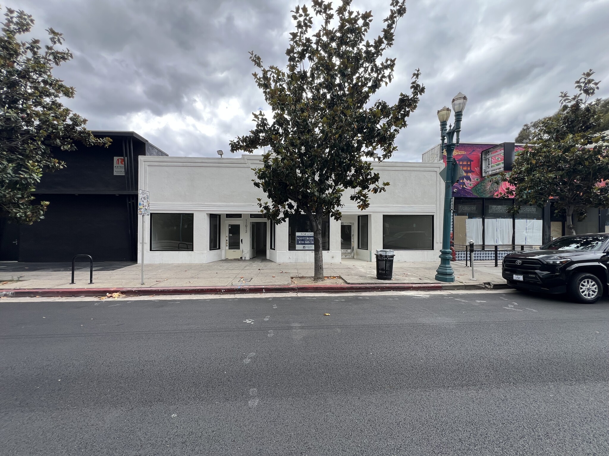 11012 Magnolia Blvd, North Hollywood, CA for Rent
