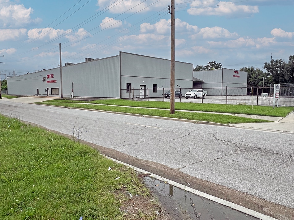 575 N 20th St, East St Louis, IL for Sale