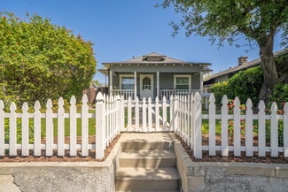 Glendora, CA Apartments - 124 N Vista Bonita Ave