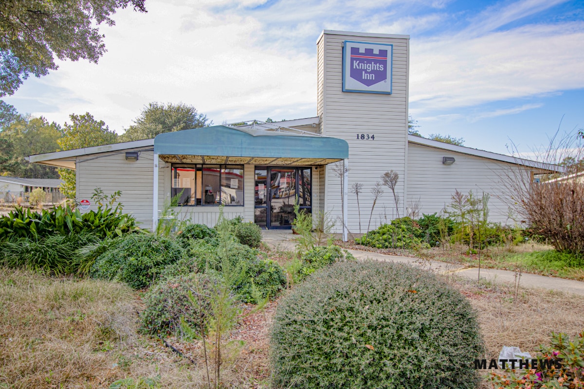 1834 W Lucas St, Florence, SC for Sale