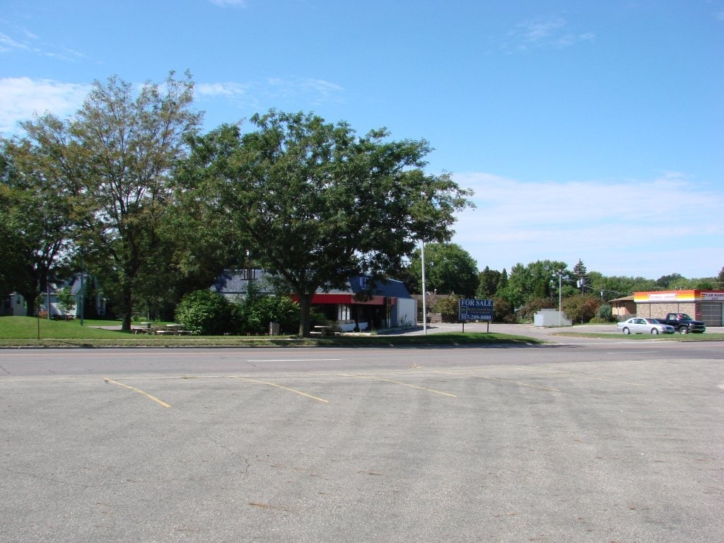 0 S Oak Ave, Owatonna, MN for Sale